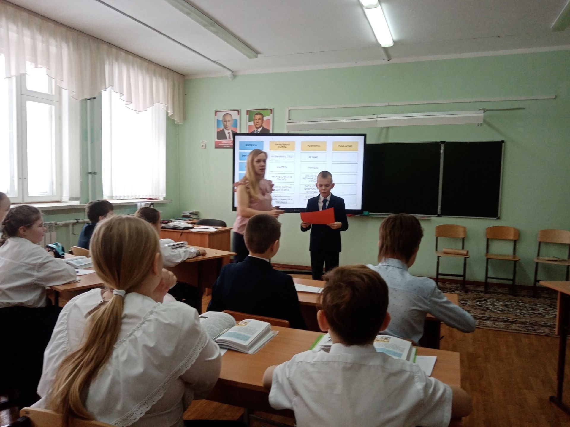 В Болгарской школе №2 состоялся районный семинар для учителей истории и обществознания