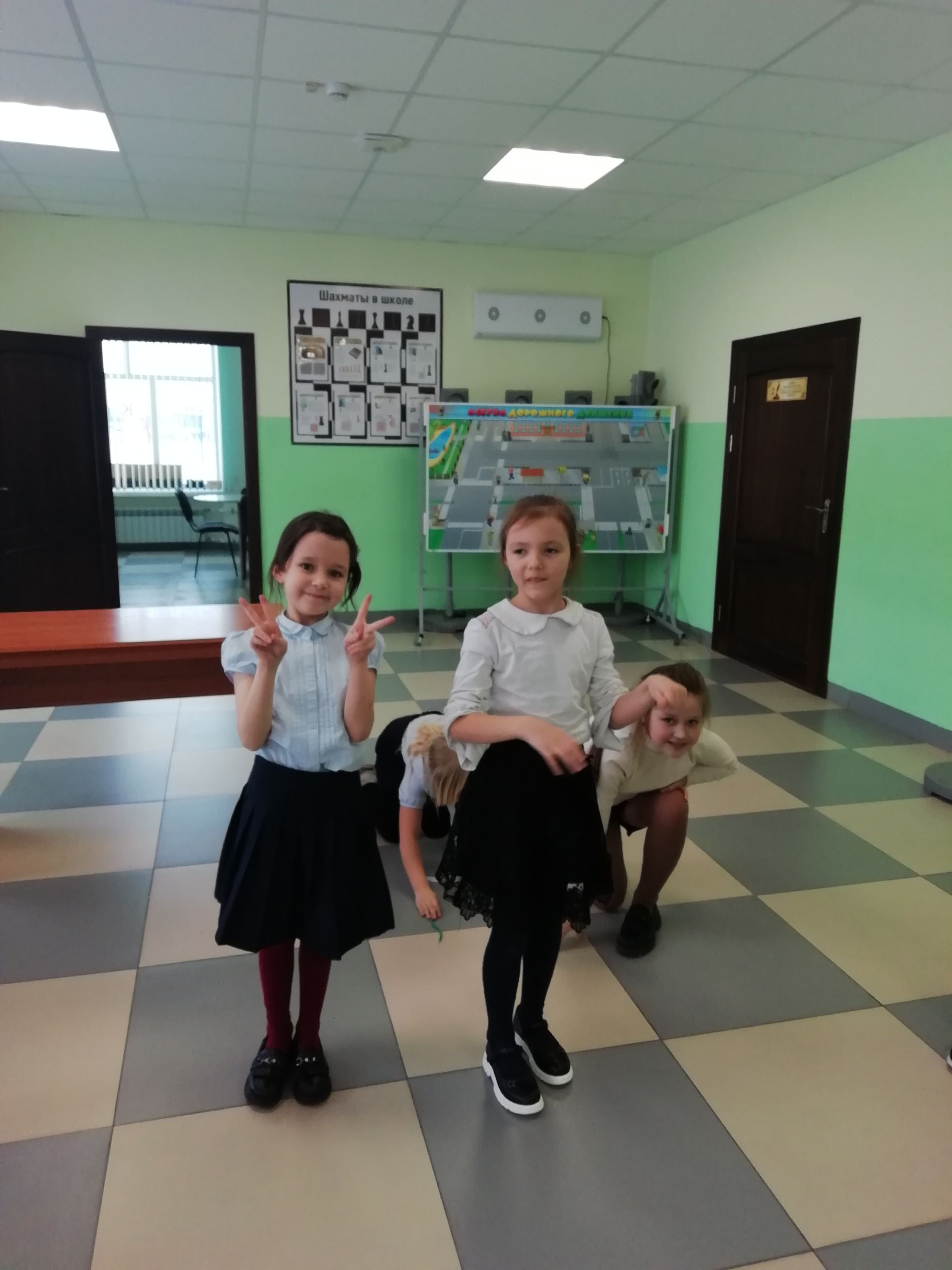 В Доме детского творчества прошло внеурочное мероприятие «Классные девочки»