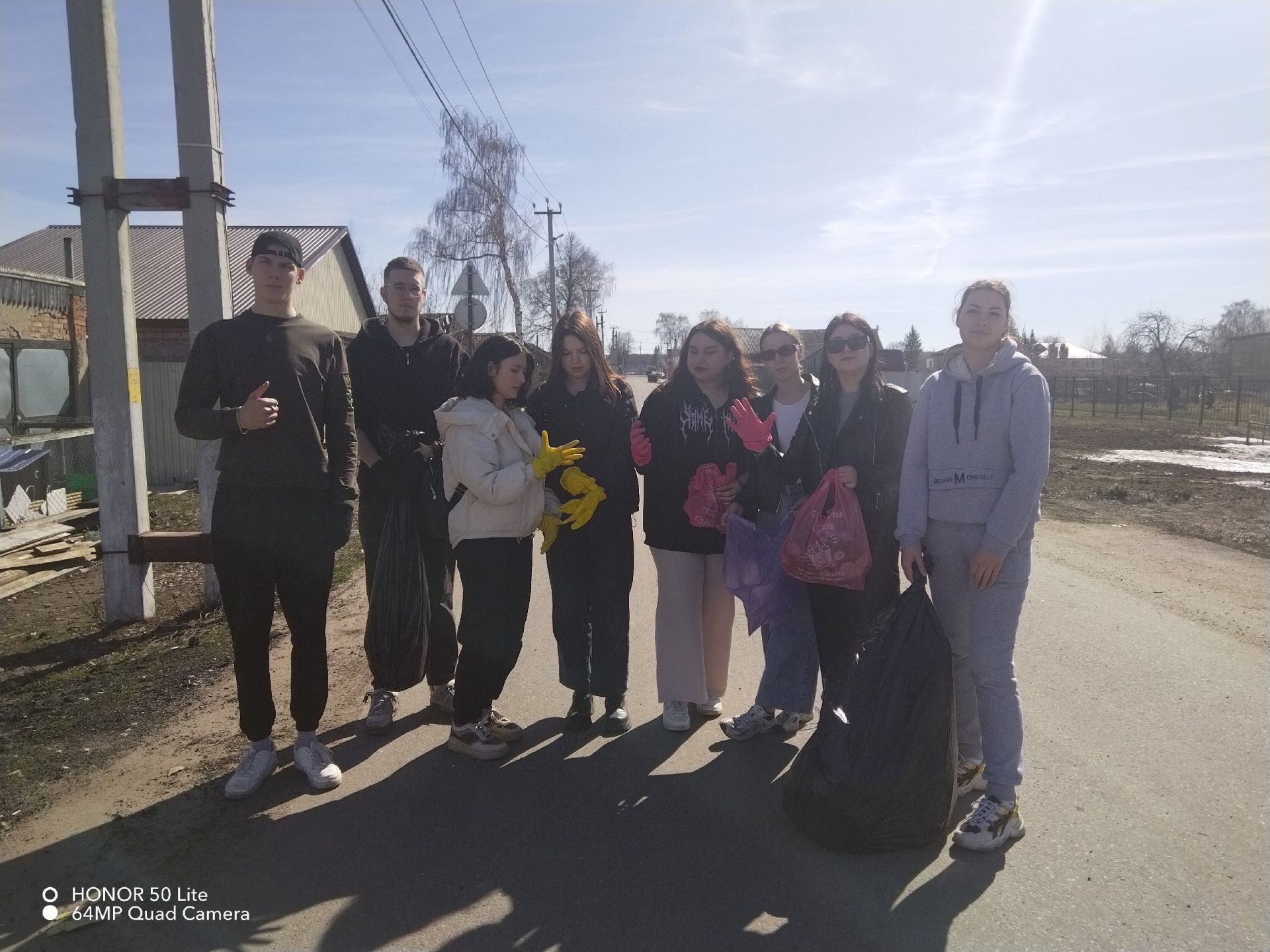 В Болгаре проходят субботники