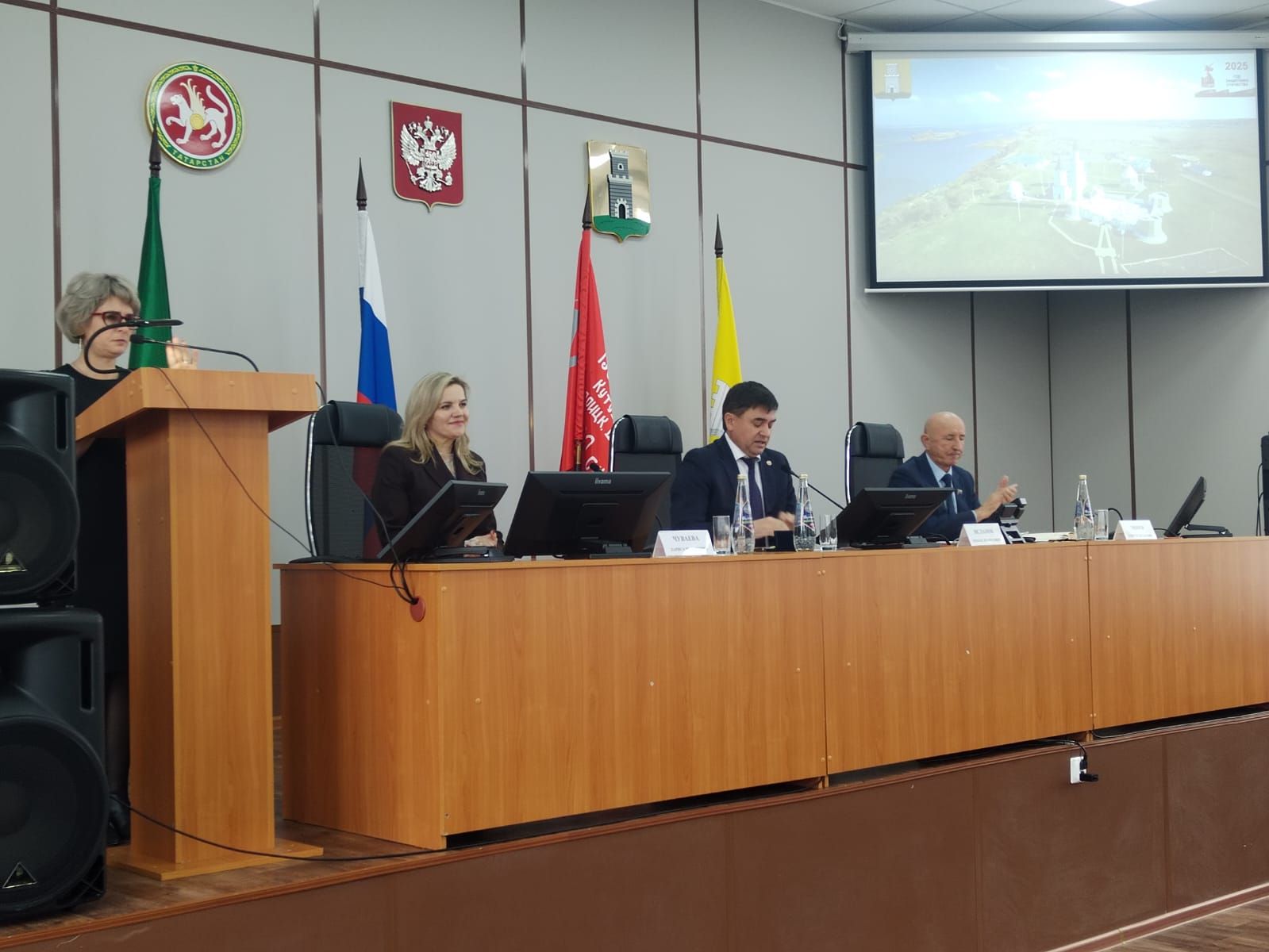 Лучшие работники дорожной отрасли Спасского района получили заслуженные награды