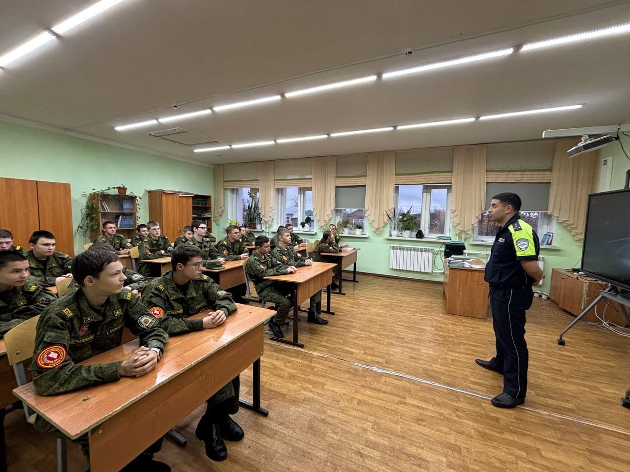 Профилактическую беседу провели для кадетов Болгара