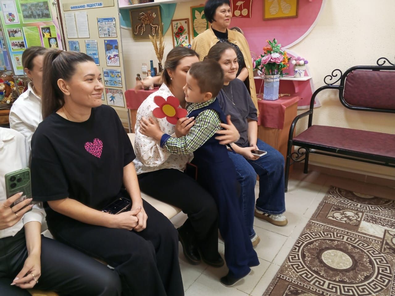 В ДДТ Болгара прошел праздник, посвященный Дню матери