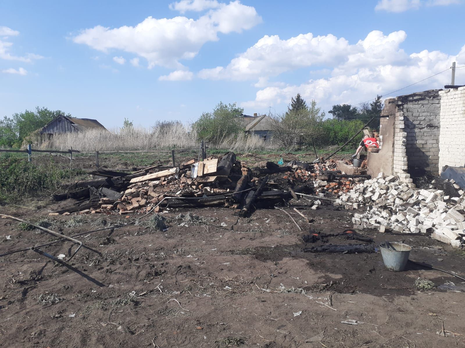 В Спасском районе сгорели баня и жилой дом