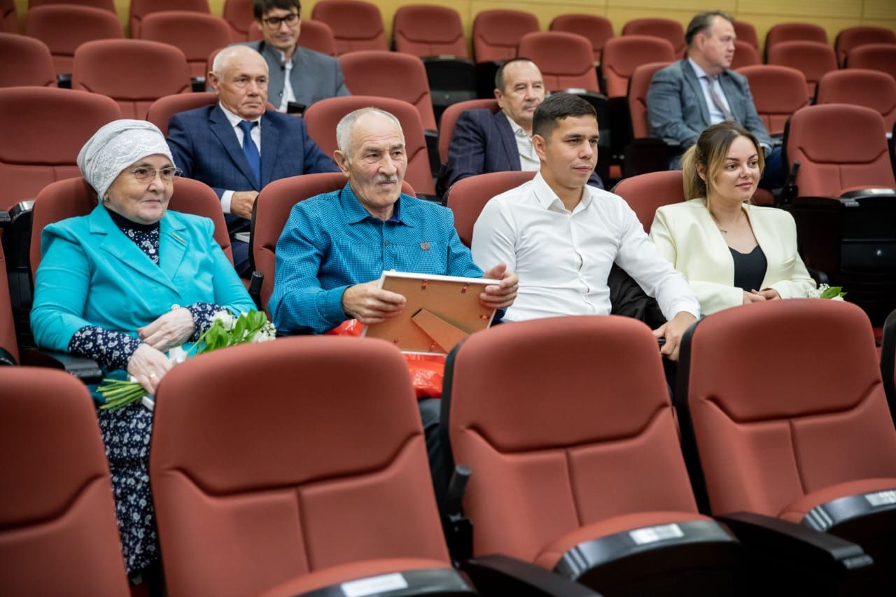 Дипломом за победу в онлайн-акции отмечен Ахтам Валиахметов