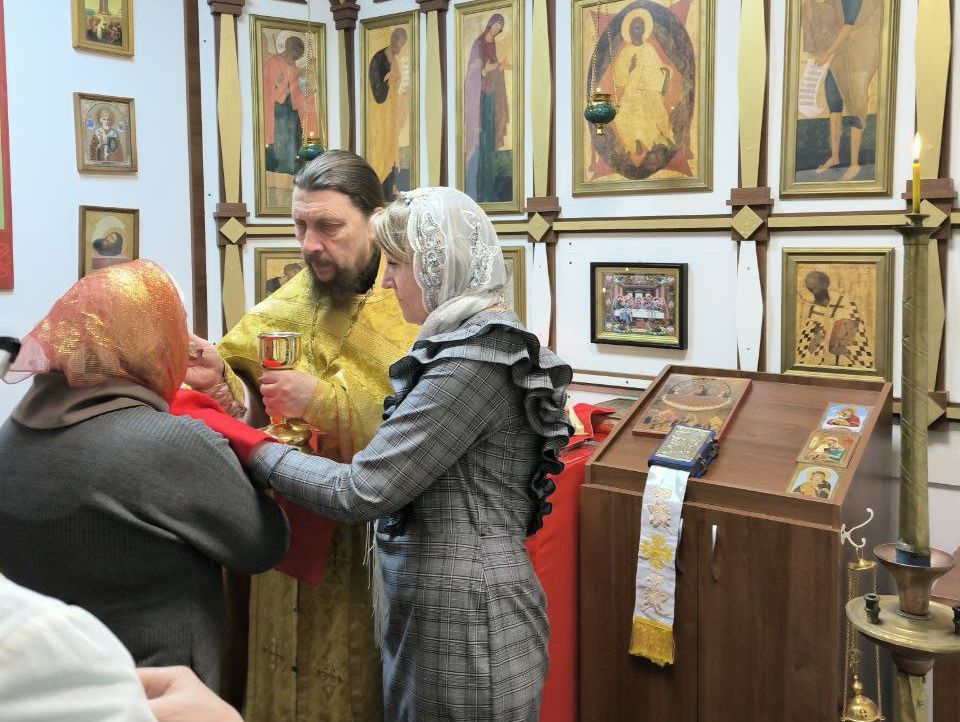 Божественную литургию вновь отслужили в больничной молитвенной комнате Болгара