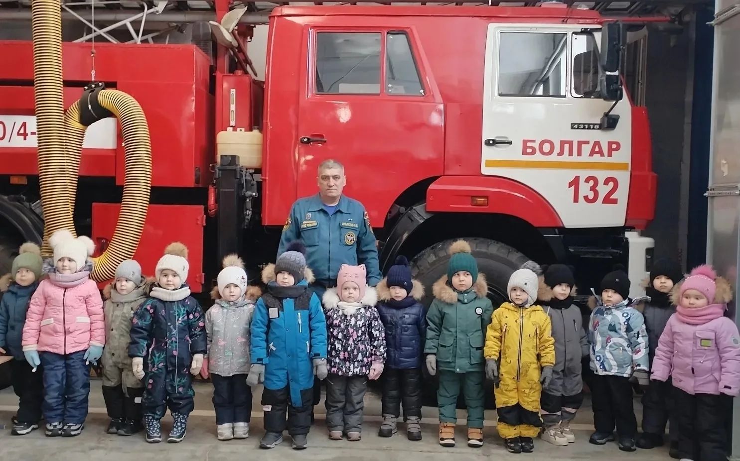 Дошколята из «Солнышка» города Болгар побывали в гостях у пожарных
