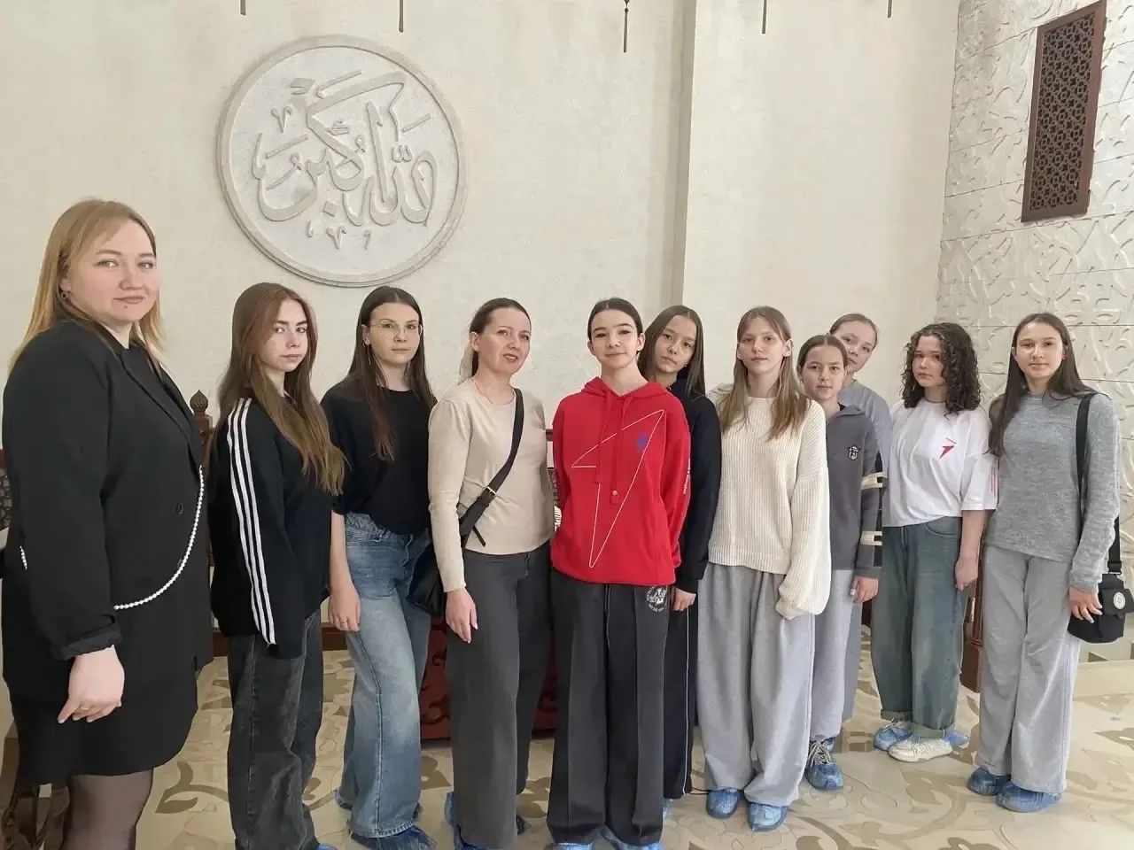 Участники Движения Первых стали первыми посетителями выставки «Художественное наследие Древнего Болгара»