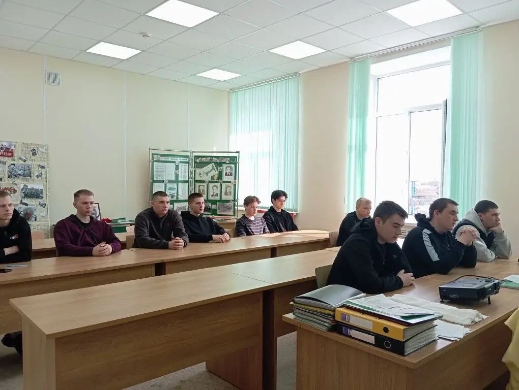 В Спасском техникуме состоялась встреча с социальный координатором фонда «Защитники Отечества»