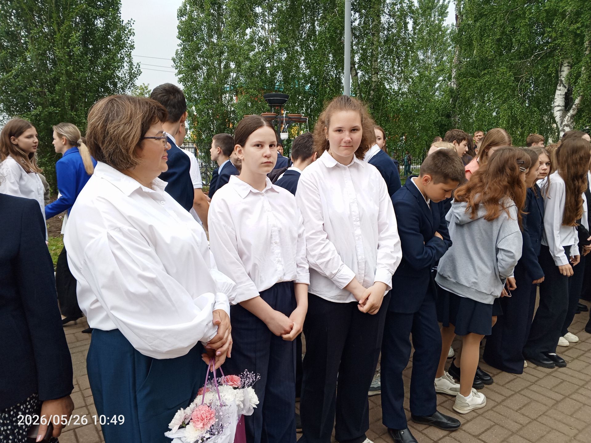 Во второй школе Болгара прозвенел последний звонок