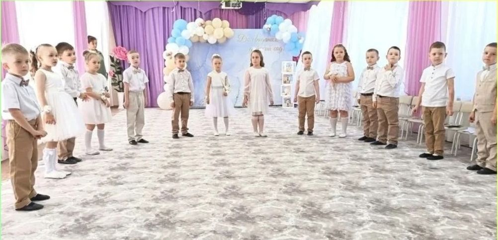 110 выпускников детских садов Спасского района попрощались с дошкольным детством
