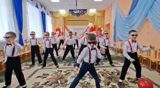 110 выпускников детских садов Спасского района попрощались с дошкольным детством