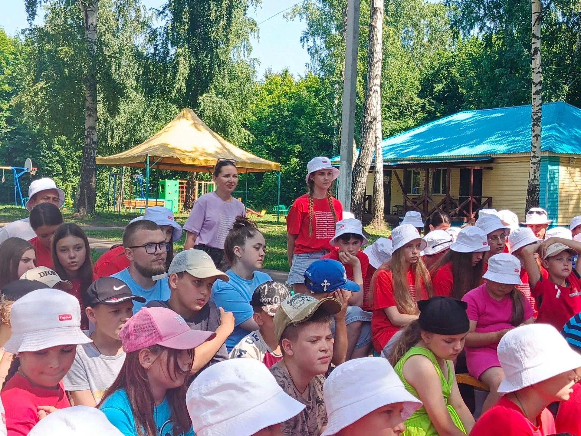 Глава Спасского района и помощник Раиса РТ встретились с участниками профильной смены в лагере «Болгар»