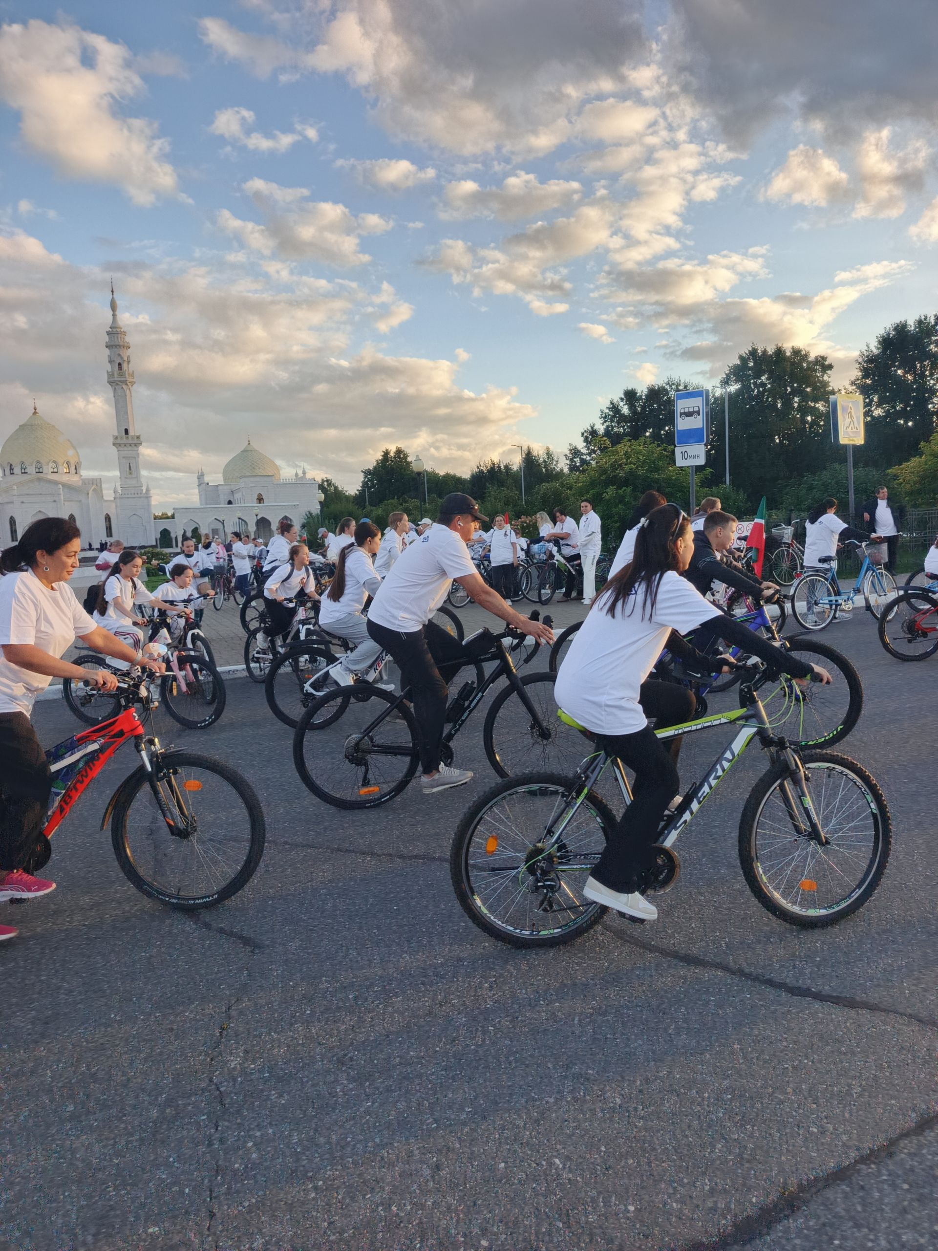 В Болгаре состоялся велопробег, посвященный Дню города и Дню республики