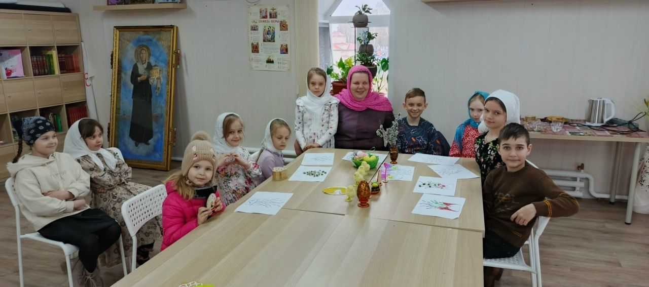 Воскресная школа при храме святого Авраамия Болгарского продолжает набор учеников