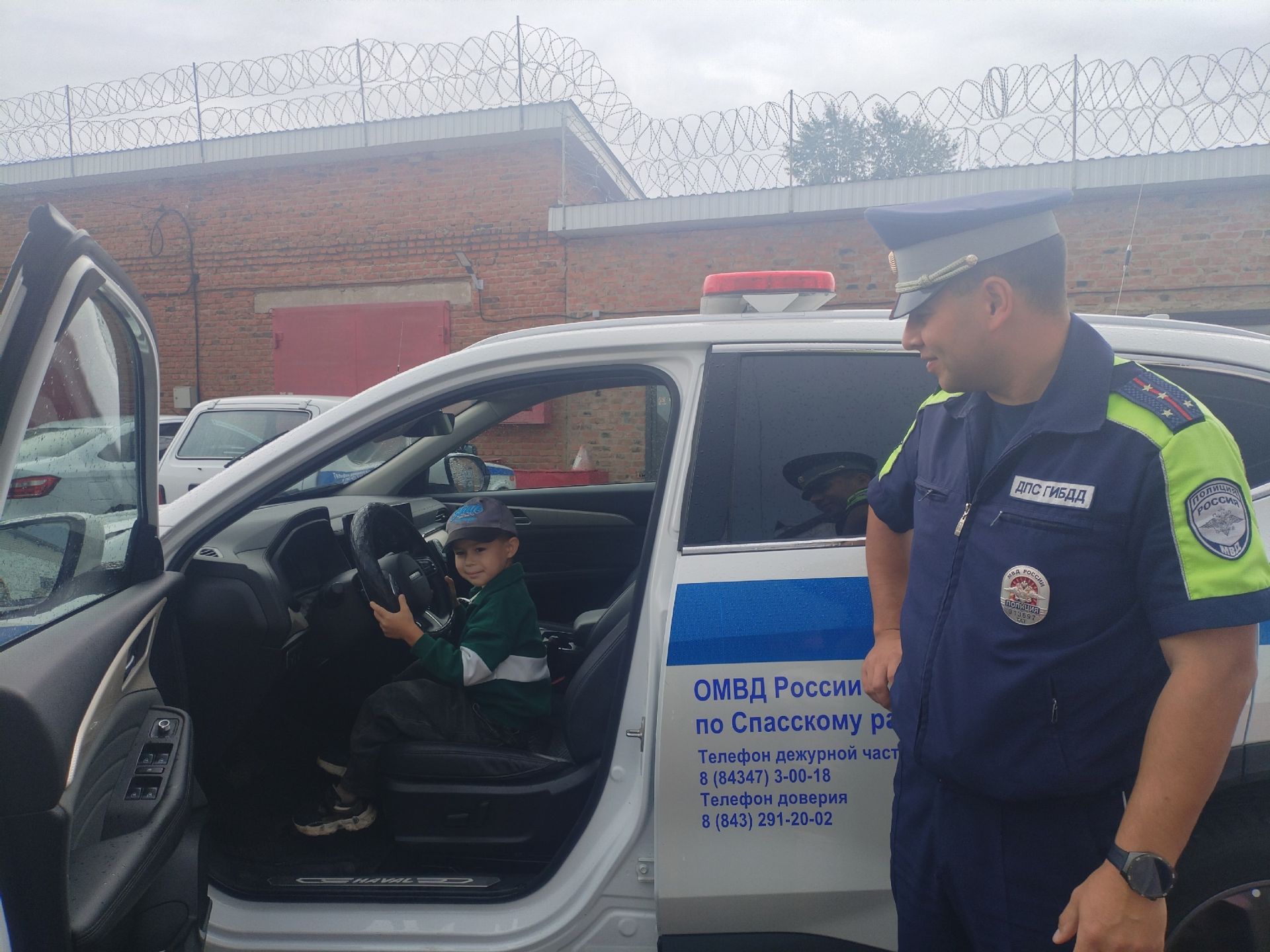 Воспитанники детского сада «Солнышко» побывали на экскурсии в отделе полиции Спасского района