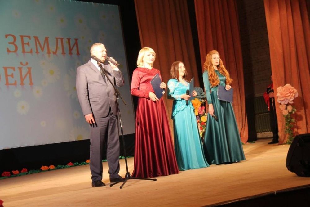 Спасские артисты с концертом в Старой Майне