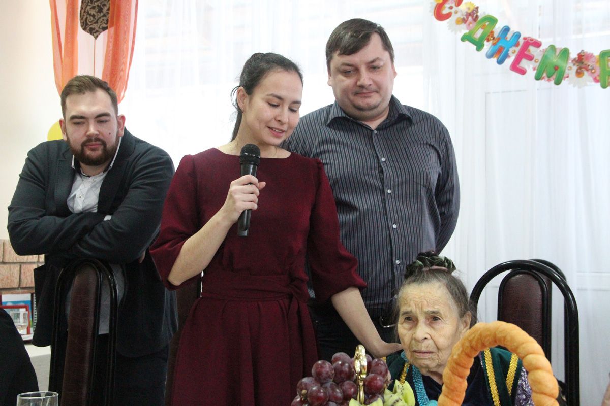 Юбилей ветерана труда, труженицы тыла, заслуженного работника культуры РТ Мамдуды Бикбулатовой