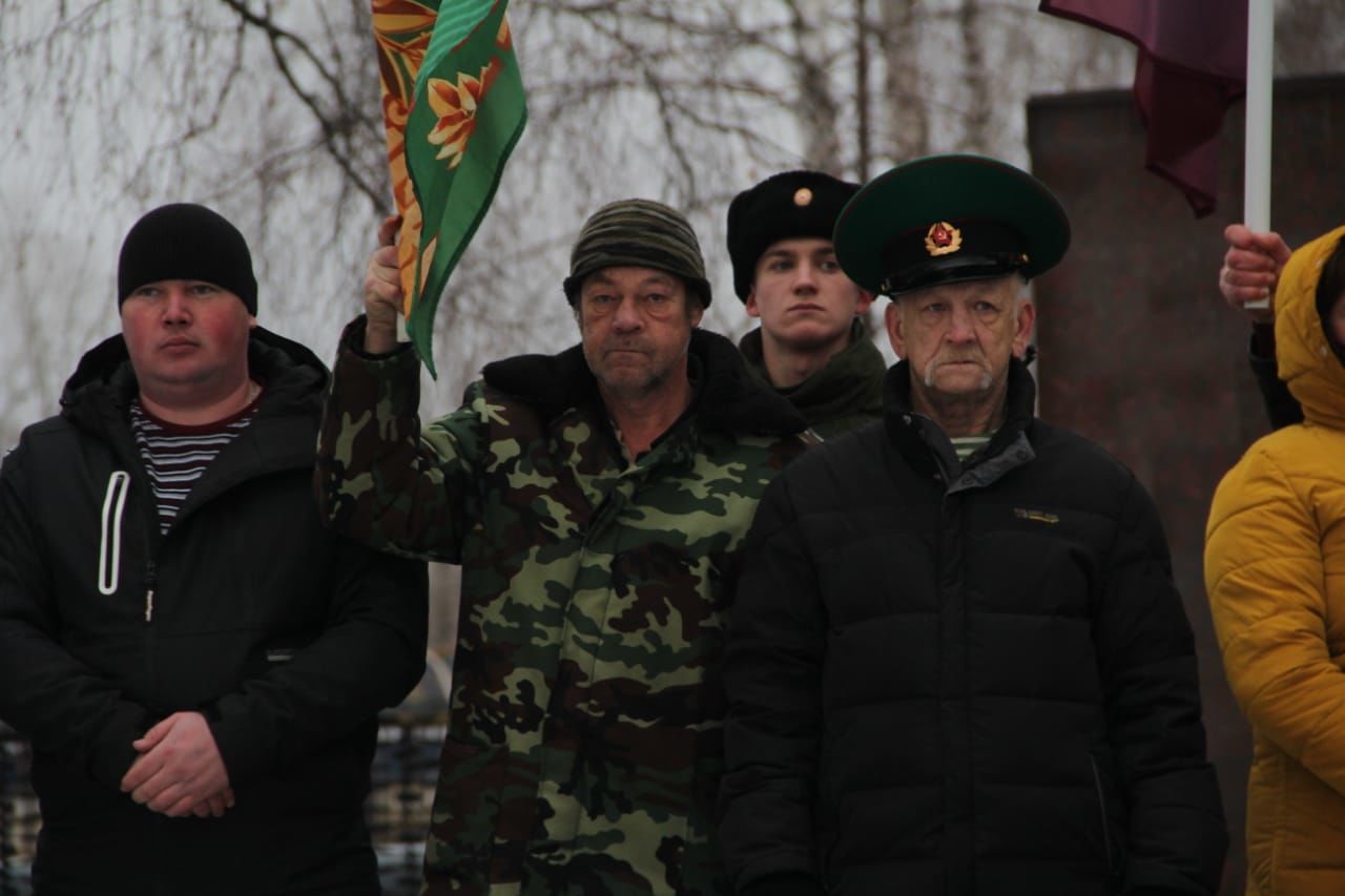 В Болгаре прошёл митинг ко Дню Героев Отечества 