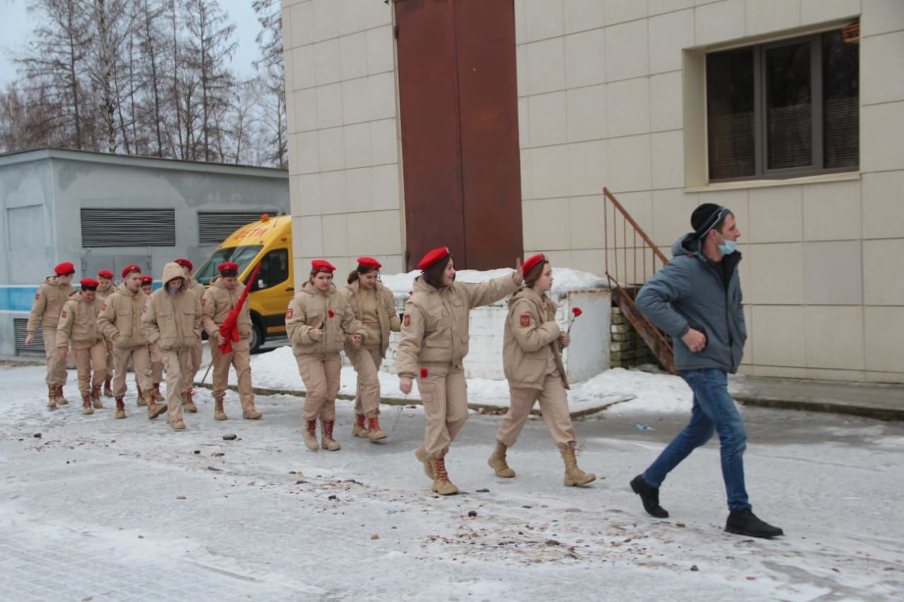 В Болгаре прошёл митинг ко Дню Героев Отечества 