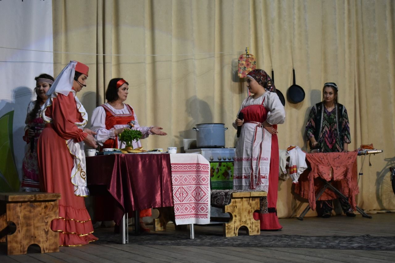 В Районном доме культуры Болгара состоялся XV этнический фестиваль народов