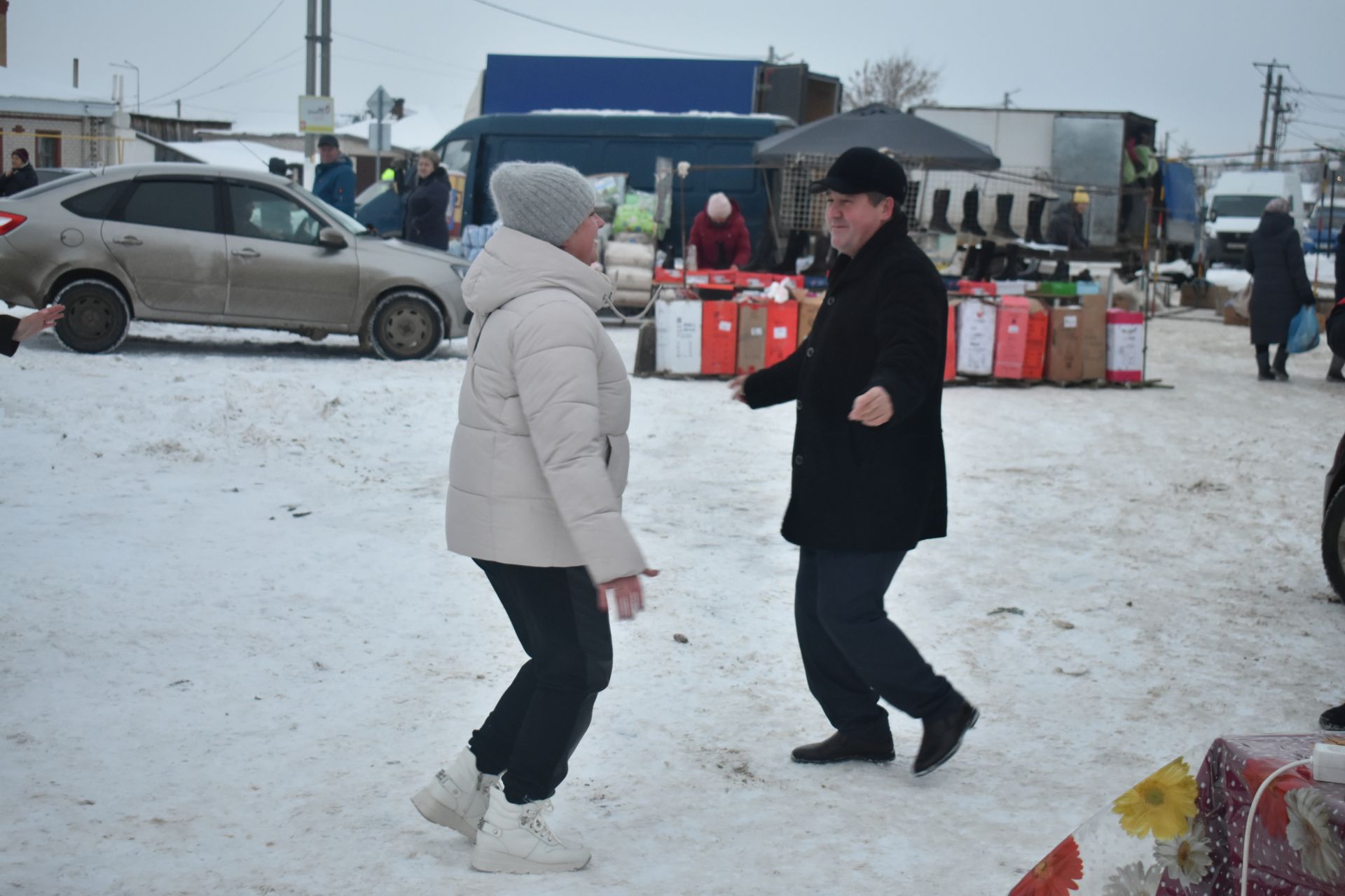 На базарной площади Болгара прошла предновогодняя сельскохозяйственная ярмарка