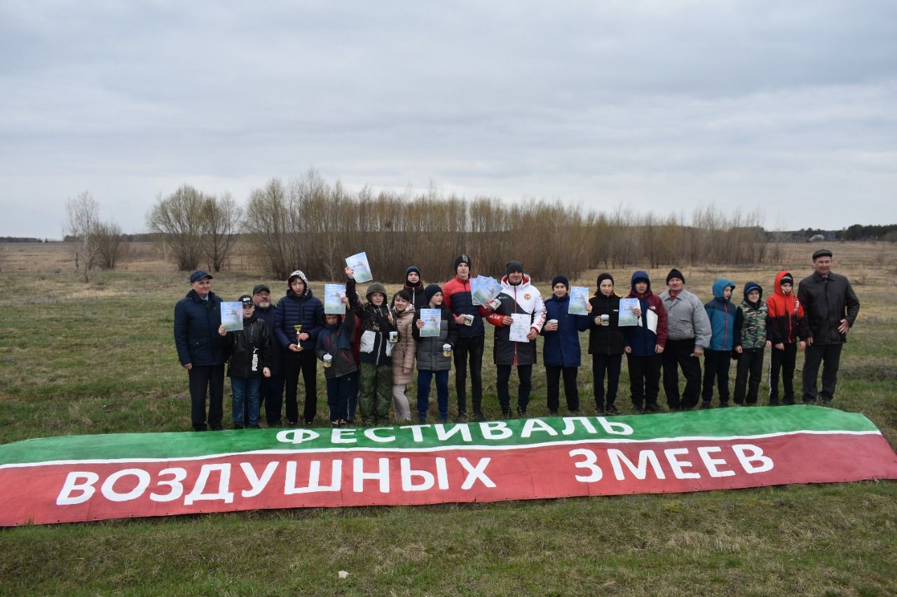 В Болгаре прошёл Республиканский смотр-конкурс воздушных змеев «Ветры великих Болгар»