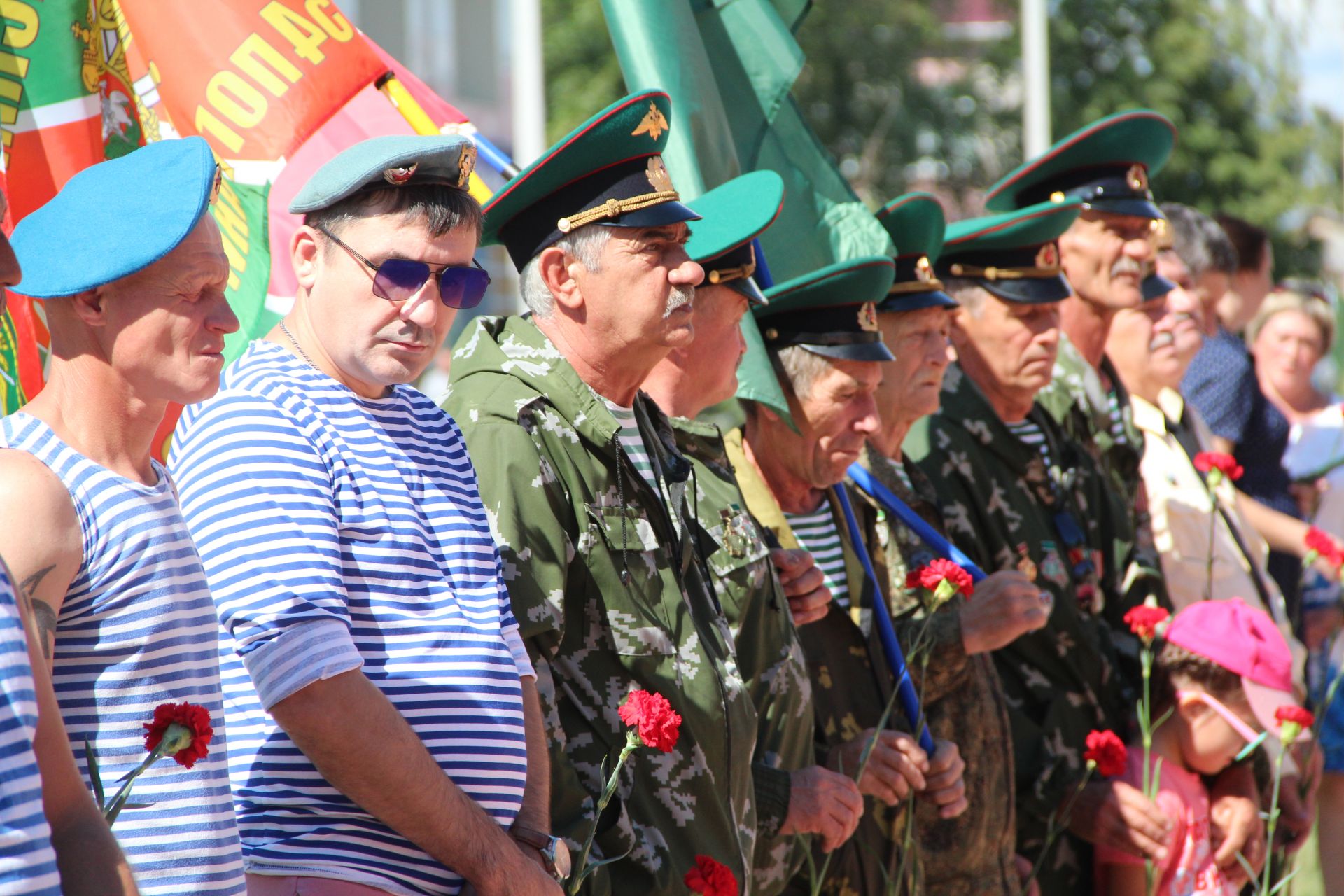 В Болгаре прошёл митинг ко Дню ВДВ