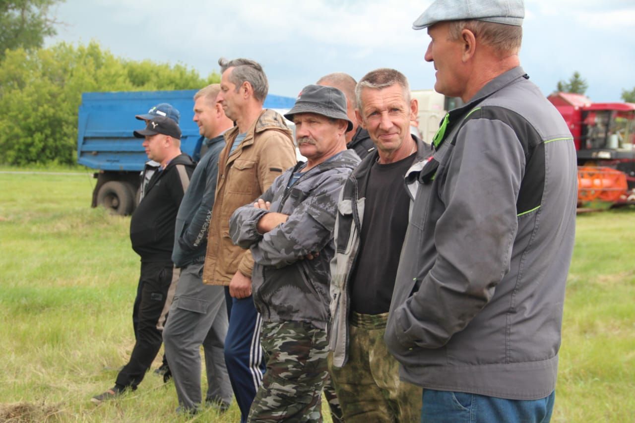 В Спасском районе прошёл парад комбайнов-2025