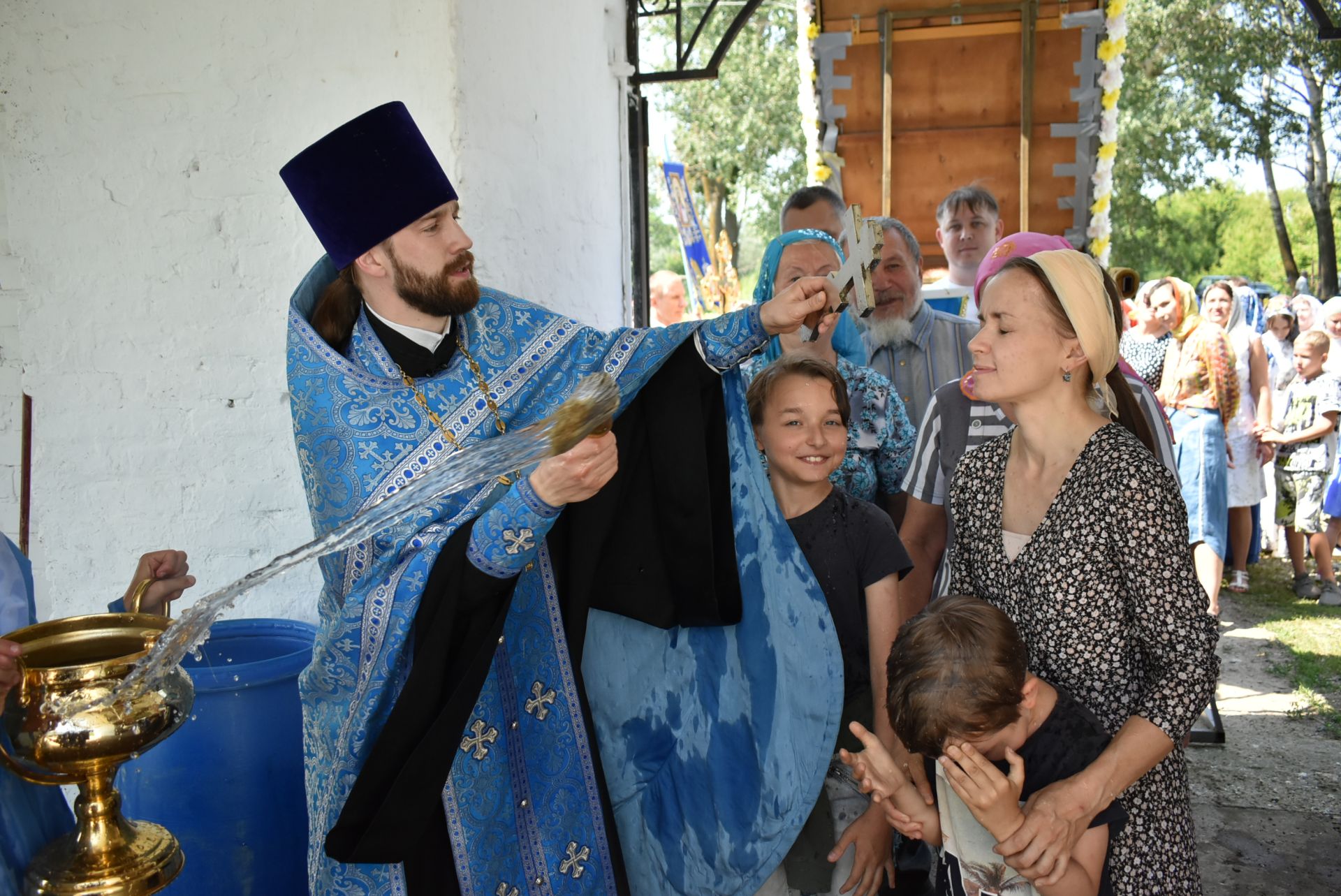 В селе Три Озера почтили память Тихвинской иконы Божией Матери