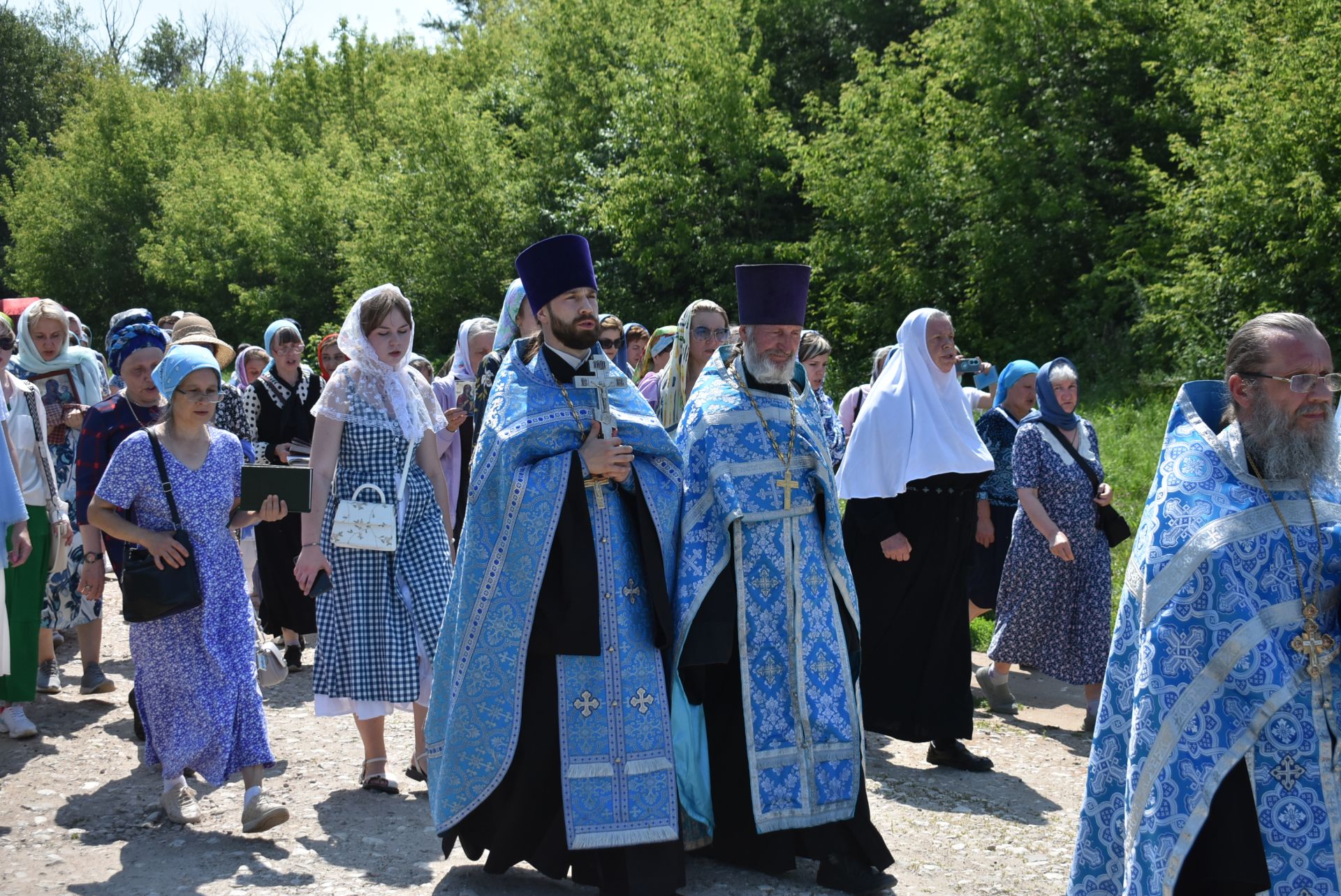 В селе Три Озера почтили память Тихвинской иконы Божией Матери