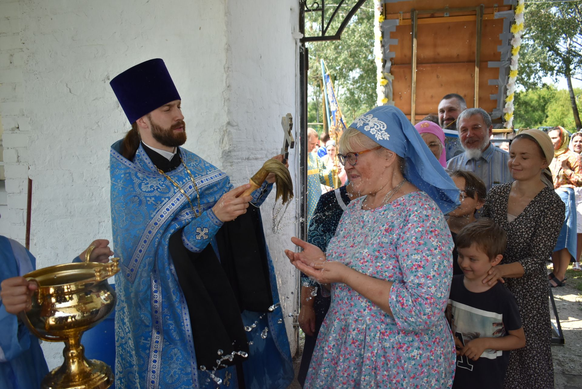 В селе Три Озера почтили память Тихвинской иконы Божией Матери