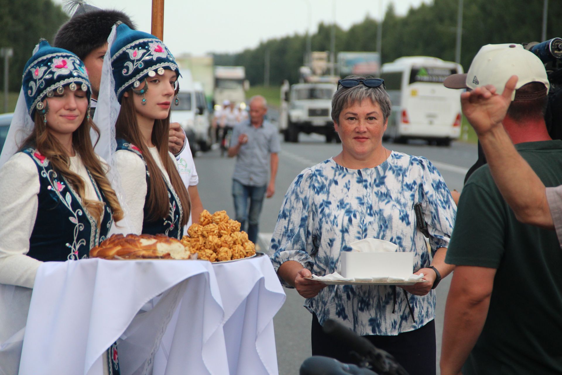Жители Болгара присоединились к велоэстафете радиостанции "Болгар радиосы" (2026)