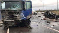 В результате столкновения кроссовера с грузовиком погибли четверо татарстанцев