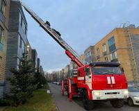 Ребенка спасли с крыши многоэтажки в Татарстане