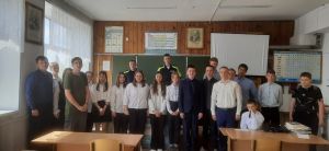 Госавтоинспекторы провели беседу с учащимися Кимовской школы