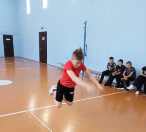 Ученики Трёхозерской школы сдали нормативы ВФСК ГТО