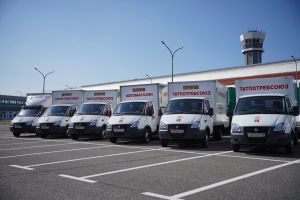 Рустам Минниханов вручил кооператорам Татарстана 39 новых автомобилей в честь 110-летия Татпотребсоюза