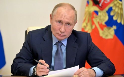 Татарстанцы отмечены высокой наградой за «заслуги в укреплении института семьи и воспитании детей»