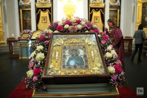 Чудотворный образ «Умягчение злых сердец» встретили в Казанском соборе