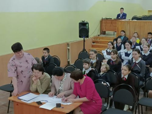 В Иске-Рязяпской школе прошёл школьный этап Всероссийского конкурса юных чтецов «Живая классика»