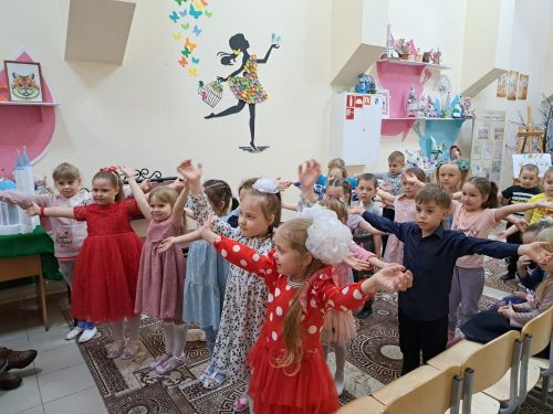 В Доме детского творчества провели праздничную программу к 8 марта