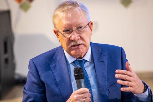 Депутат Государственной Думы РФ Олег Морозов поздравил спассцев с Днём молодёжи