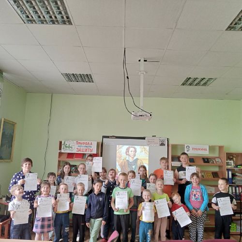 В Никольской библиотеке сегодня состоялся открытый микрофон «Читаем Пушкина от мала до велика»