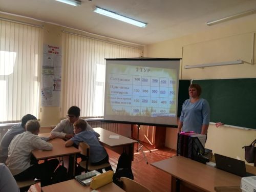 В селе Полянки с учениками провели игровой урок