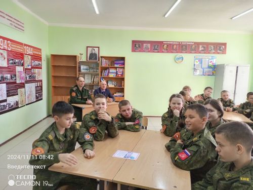 Еженедельную линейку кадет посетил замглавы Спасского района Сергей Тюнёв