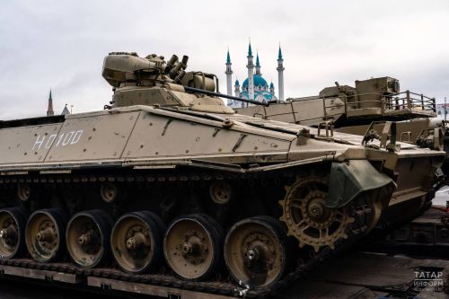«Сила V правде»: Трофейная техника НАТО в Казани