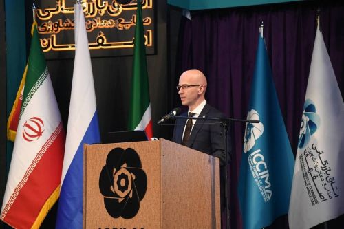 Рустам Минниханов принял участие на деловом форуме «Исфахан - Татарстан»