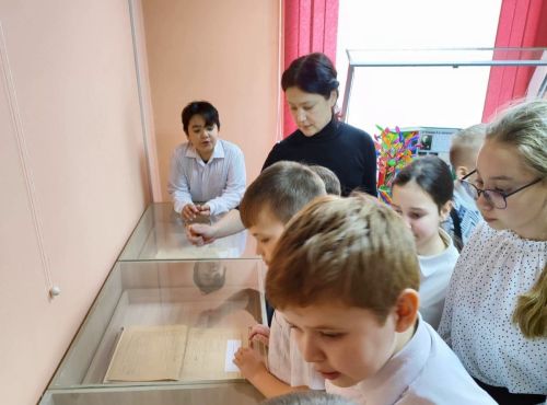 В архивном отделе Исполкома Спасского района прошёл час общения с учащимися Болгарской санаторной школы-интерната