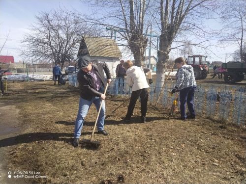 В Болгаре проходят субботники