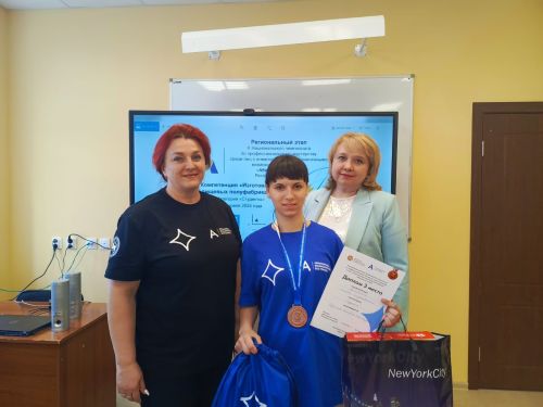 Студентка и преподаватель Спасского техникума заняли призовое место в чемпионате «Абилимпикс» 2024